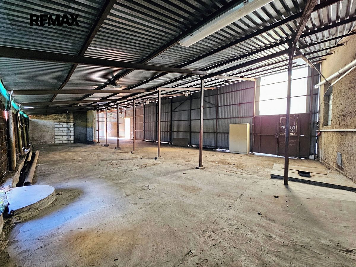 Pronájem skladového prostoru 213 m² – fotografie 3
