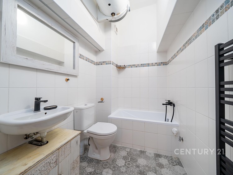 Комерційне приміщення на продаж, 113 м² (27 з 38)