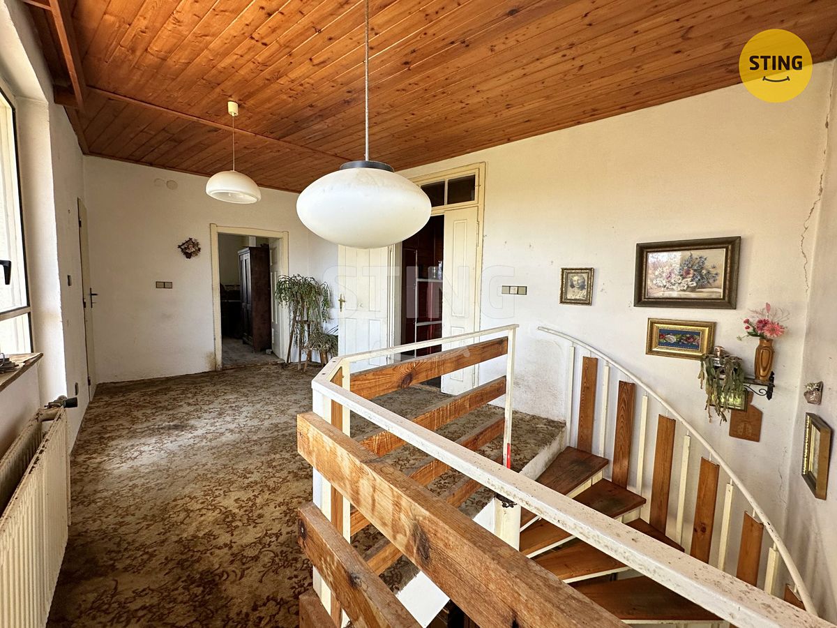 Prodej rodinného domu 150 m², pozemek 760 m² – fotografie 2