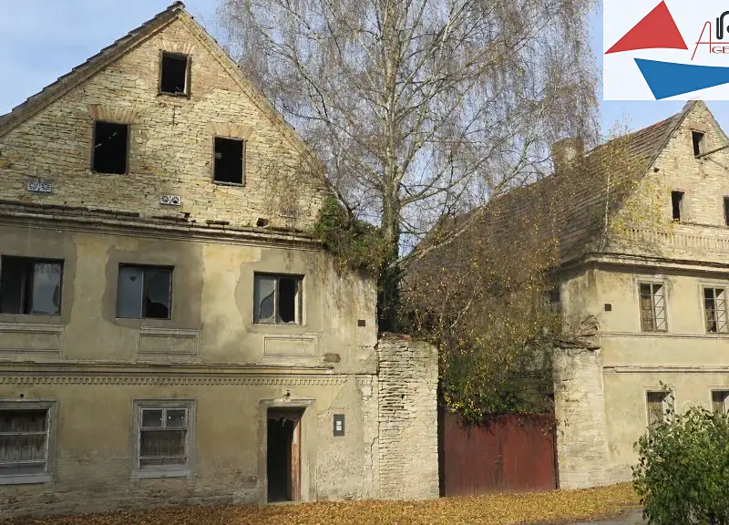Prodej rodinného domu 900 m², pozemek 2400 m², Vrutice – náhled fotky 1