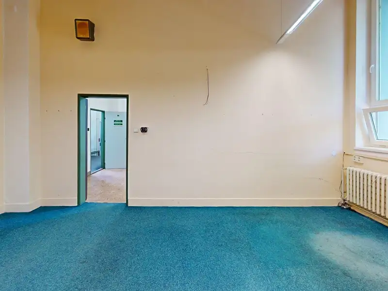 Pronájem kanceláře 110 m², Hradec Králové – náhled fotky 3