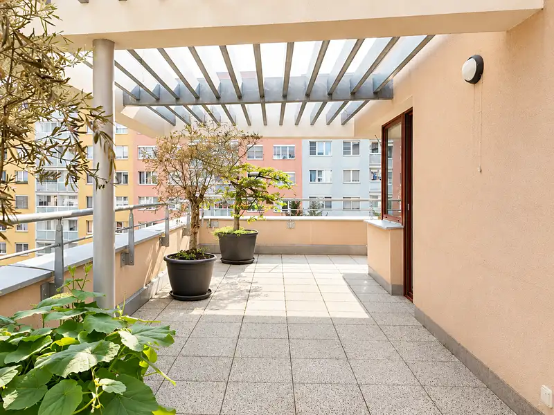 Prodej bytu 5+1 130 m², Praha – náhled fotky 1