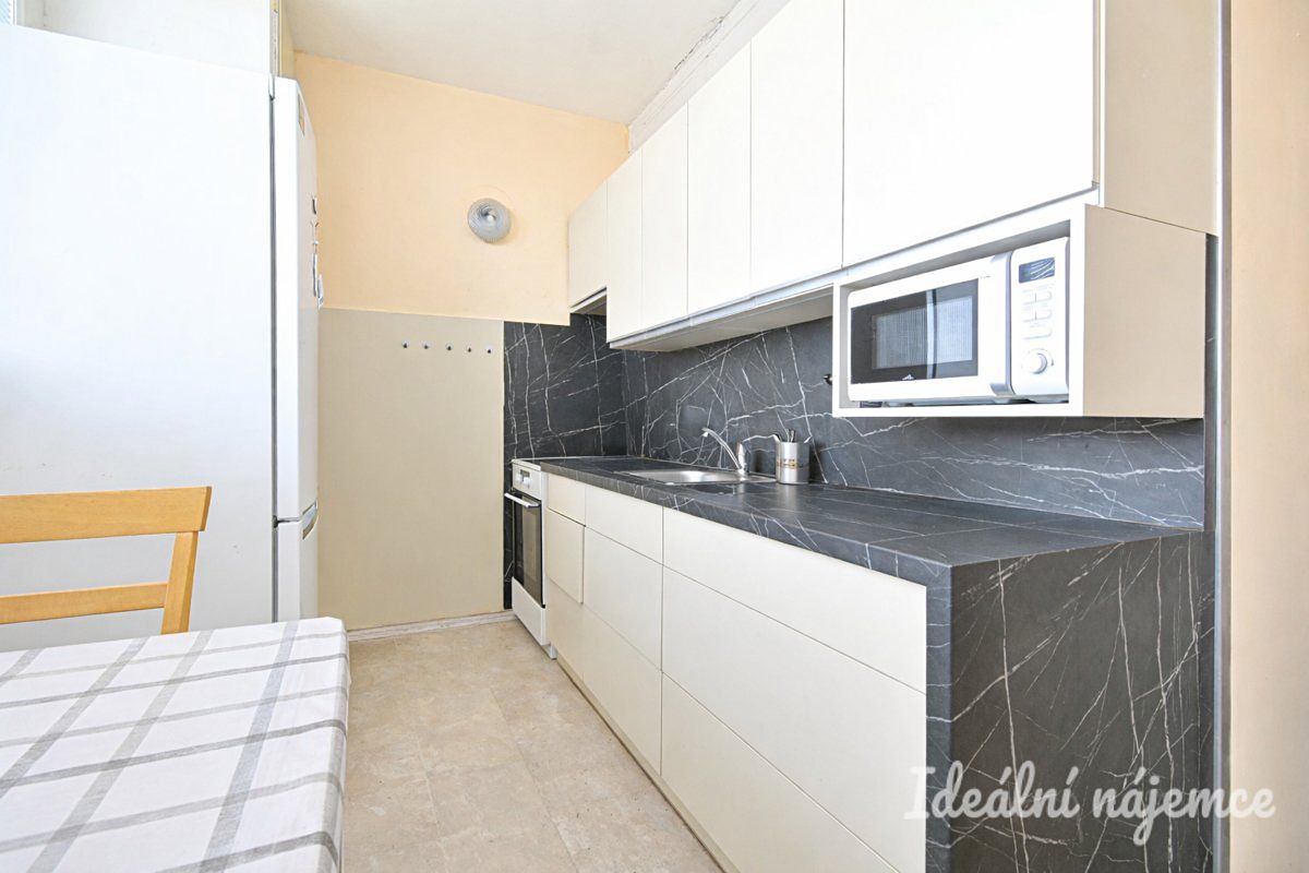 Pronájem bytu 1+1 37 m²