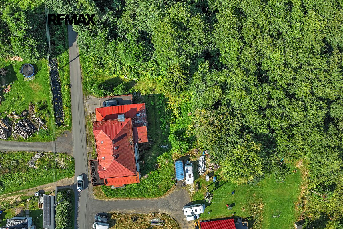 Prodej vícegeneračního domu 722 m², pozemek 3439 m² – fotografie 3