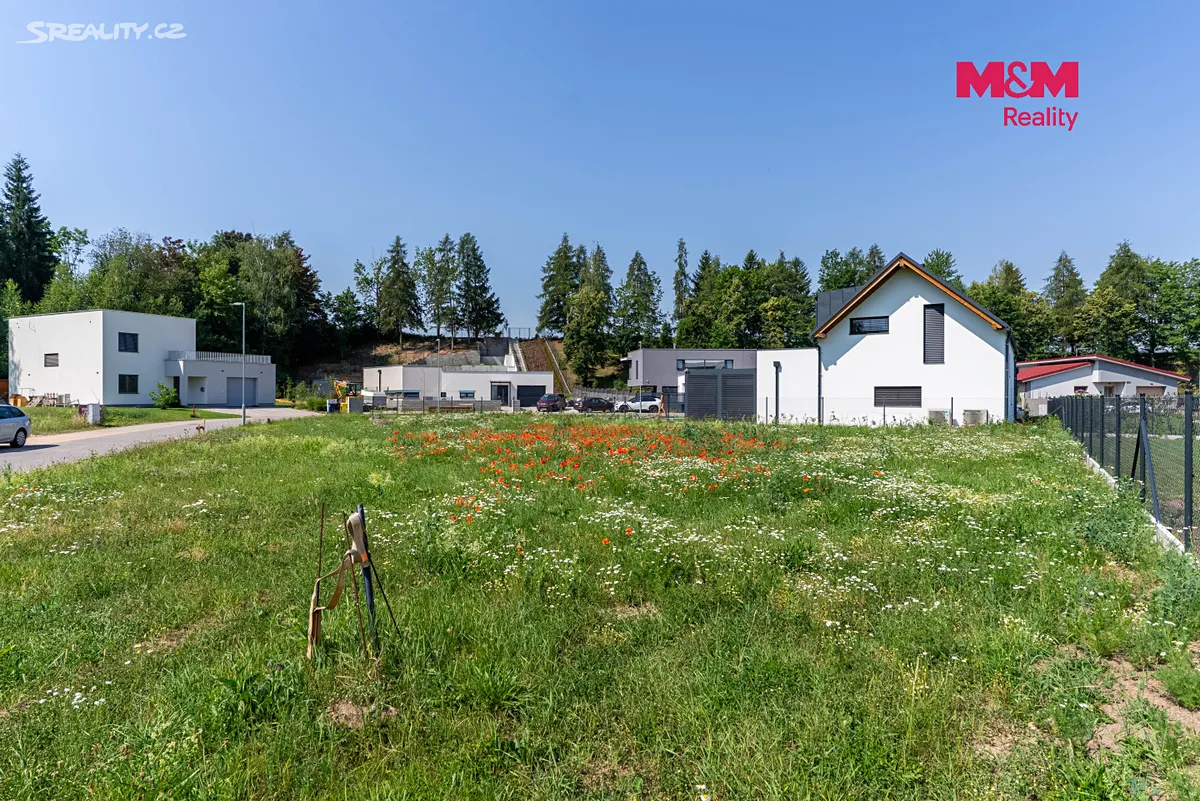 Prodej stavebního pozemku 943 m² - View 2