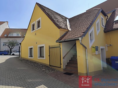 Pronájem obchodního prostoru 32 m²