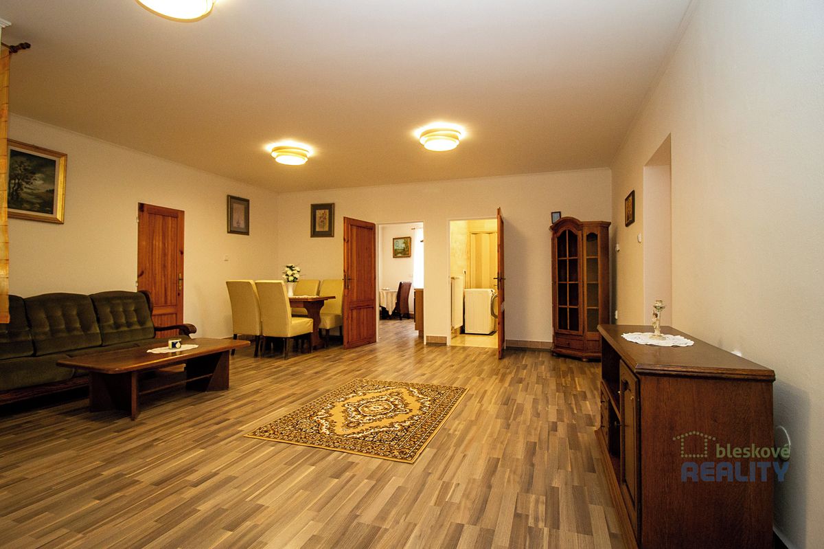Pronájem bytu 3+1 104 m²
