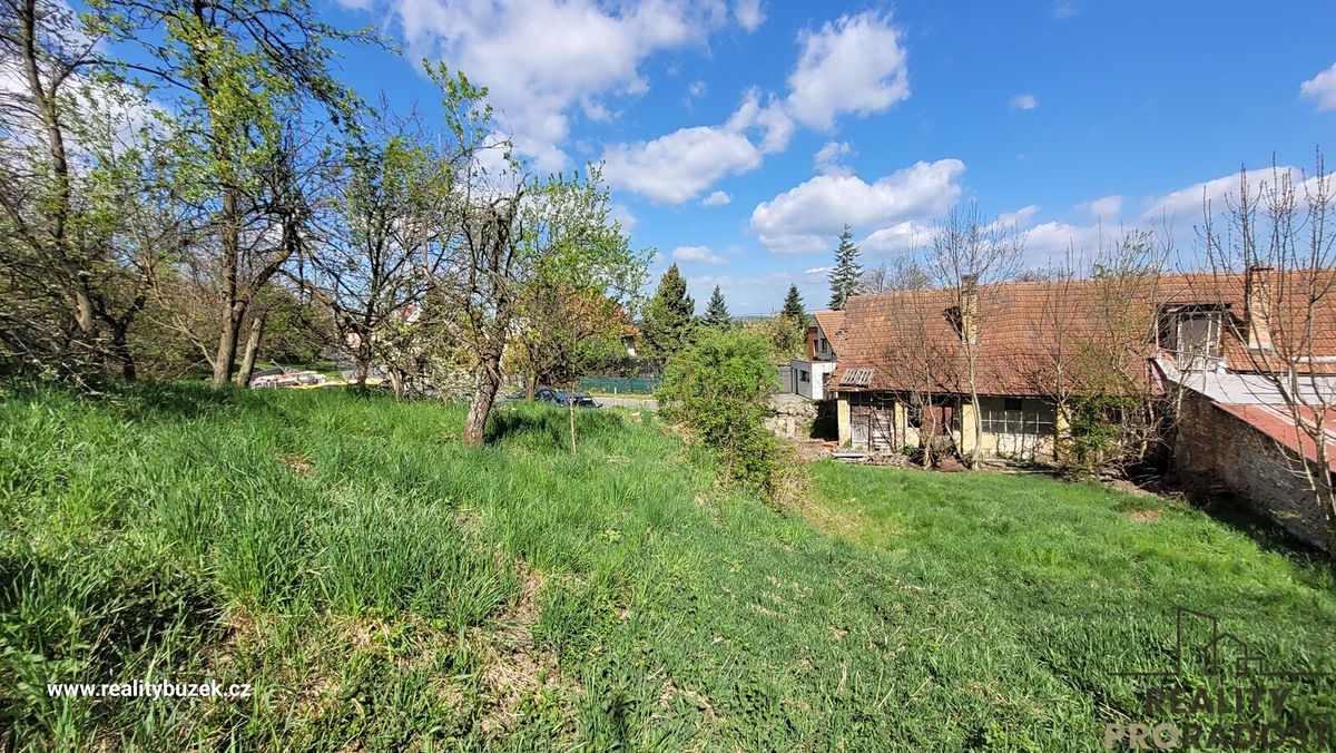 Prodej stavebního pozemku 675 m² – fotografie 2