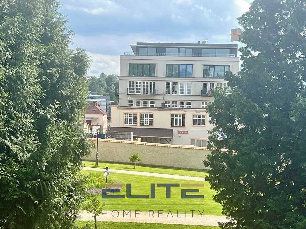 Pronájem bytu 1+kk 40 m²