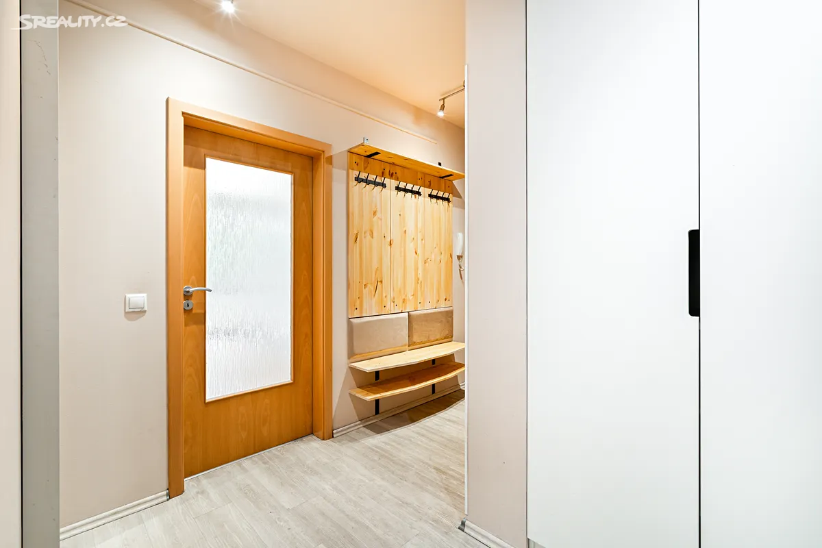 Pronájem bytu 2+kk 50 m² - Widok 5