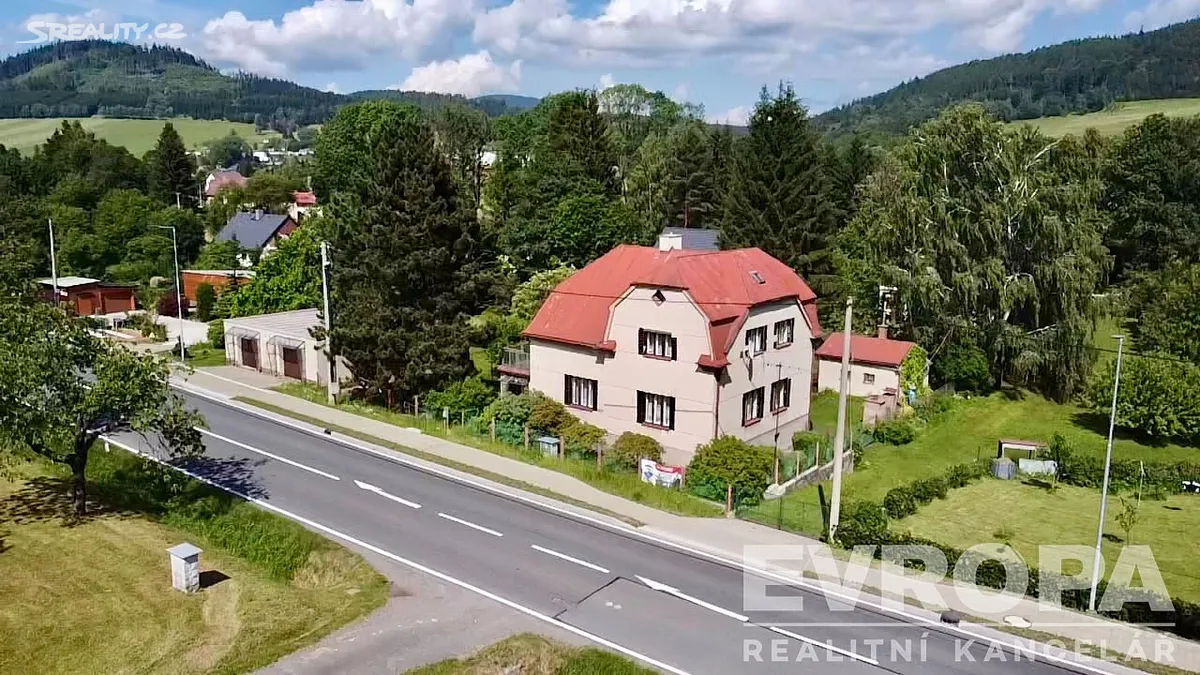 Prodej rodinného domu 230 m², pozemek 1361 m², Červená Voda