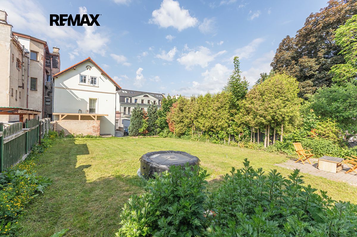Prodej rodinného domu 251 m², pozemek 347 m² – fotografie 4