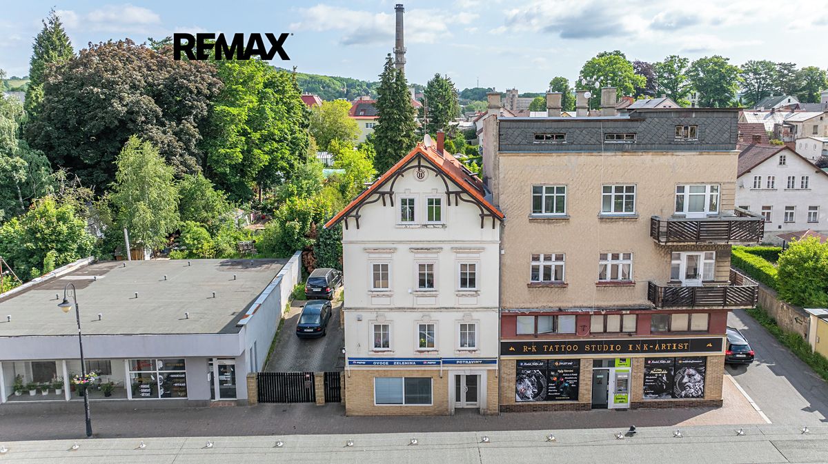 Prodej rodinného domu 251 m², pozemek 347 m² – fotografie 2