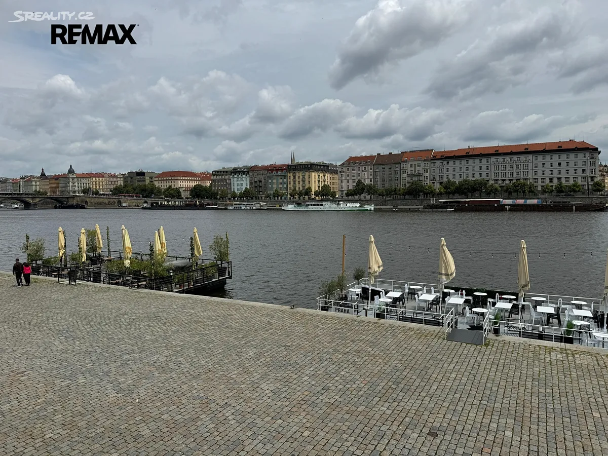 Prodej ubytovacího zařízení 1594 m², Praha