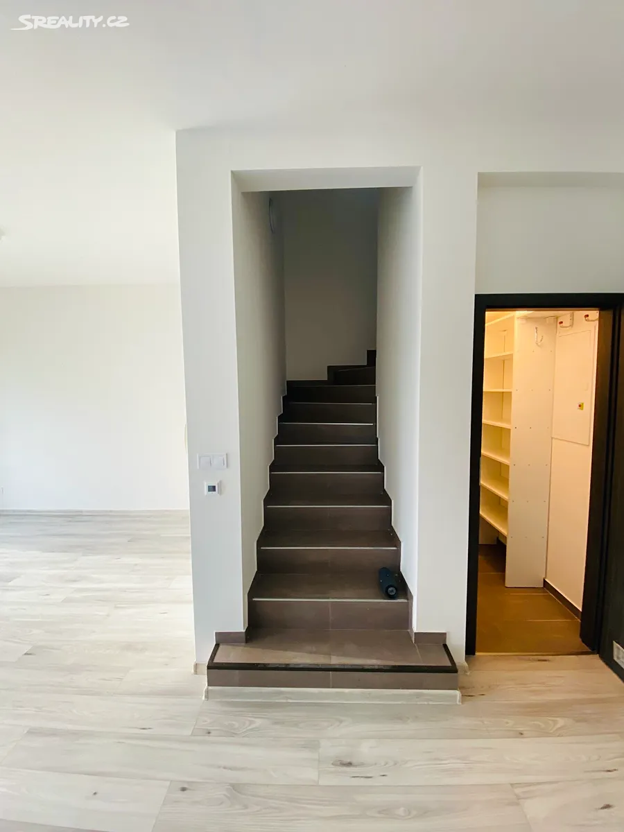 Pronájem rodinného domu 120 m², pozemek 335 m² – pohled 6