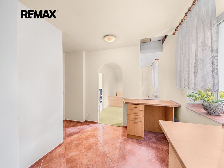 Будинок на продаж, 269 м² (15 з 42)