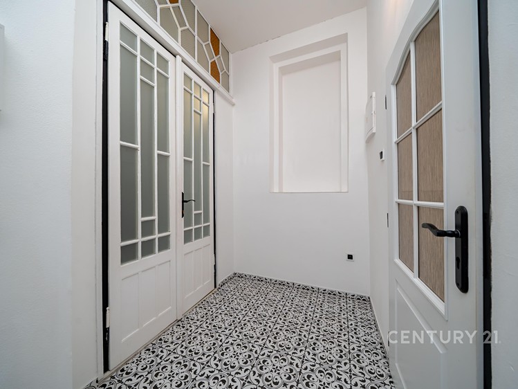 Комерційне приміщення на продаж, 113 м² (18 з 38)