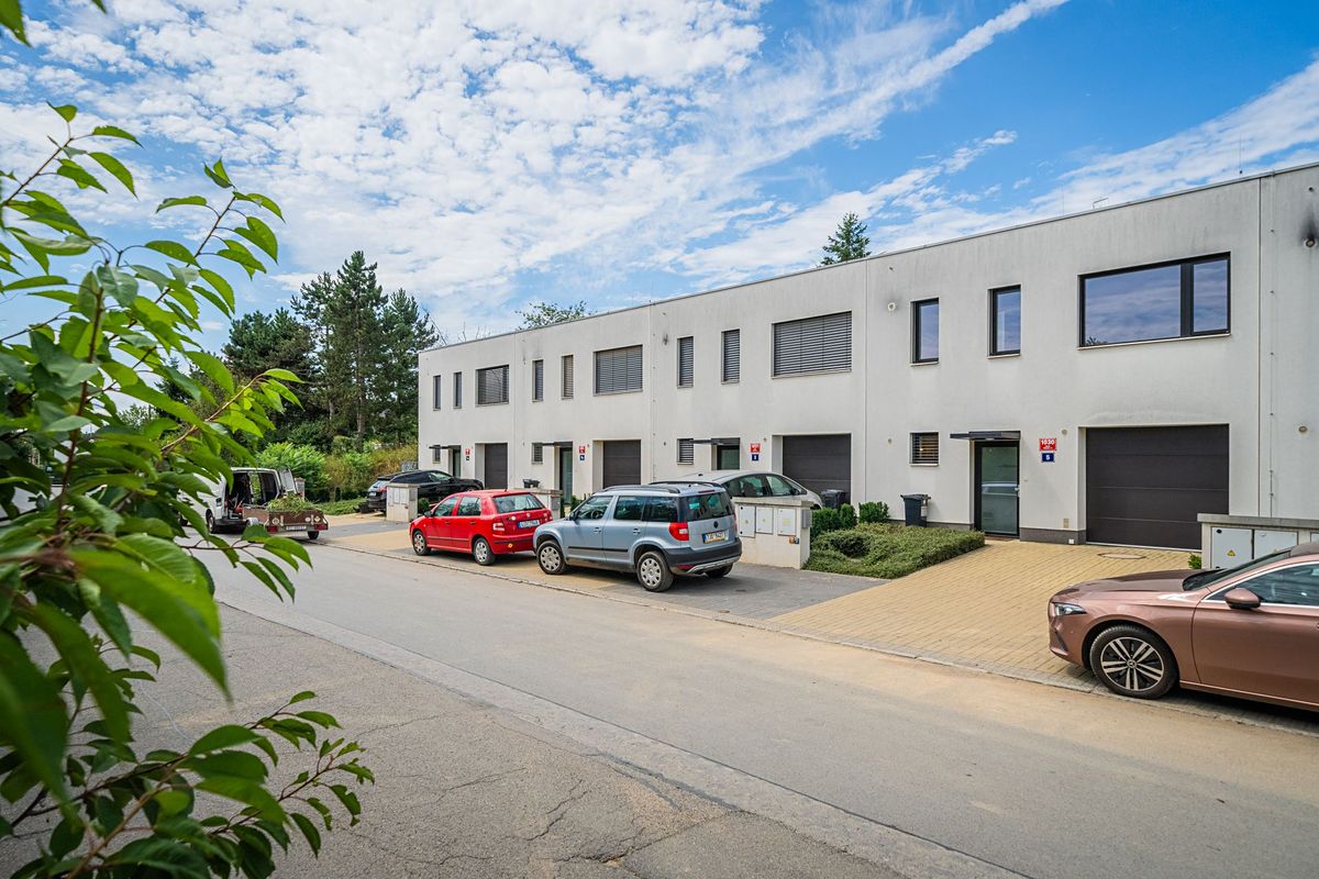 Pronájem rodinného domu 110 m², pozemek 196 m²
