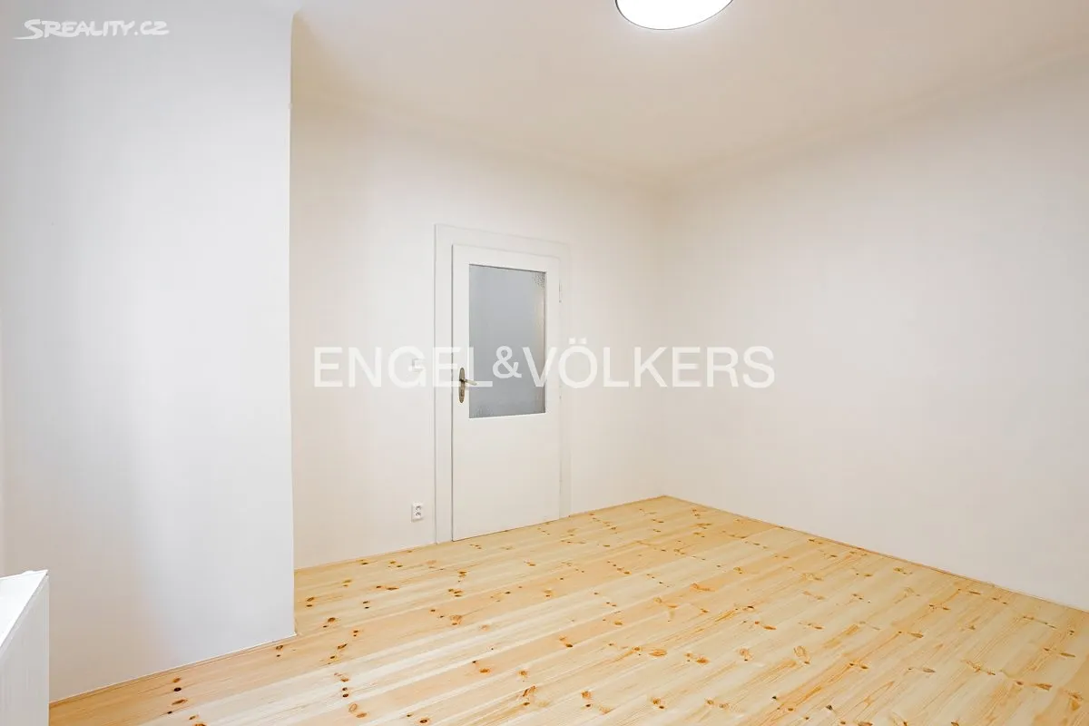 Pronájem bytu 3+kk 82 m² – pohled 6
