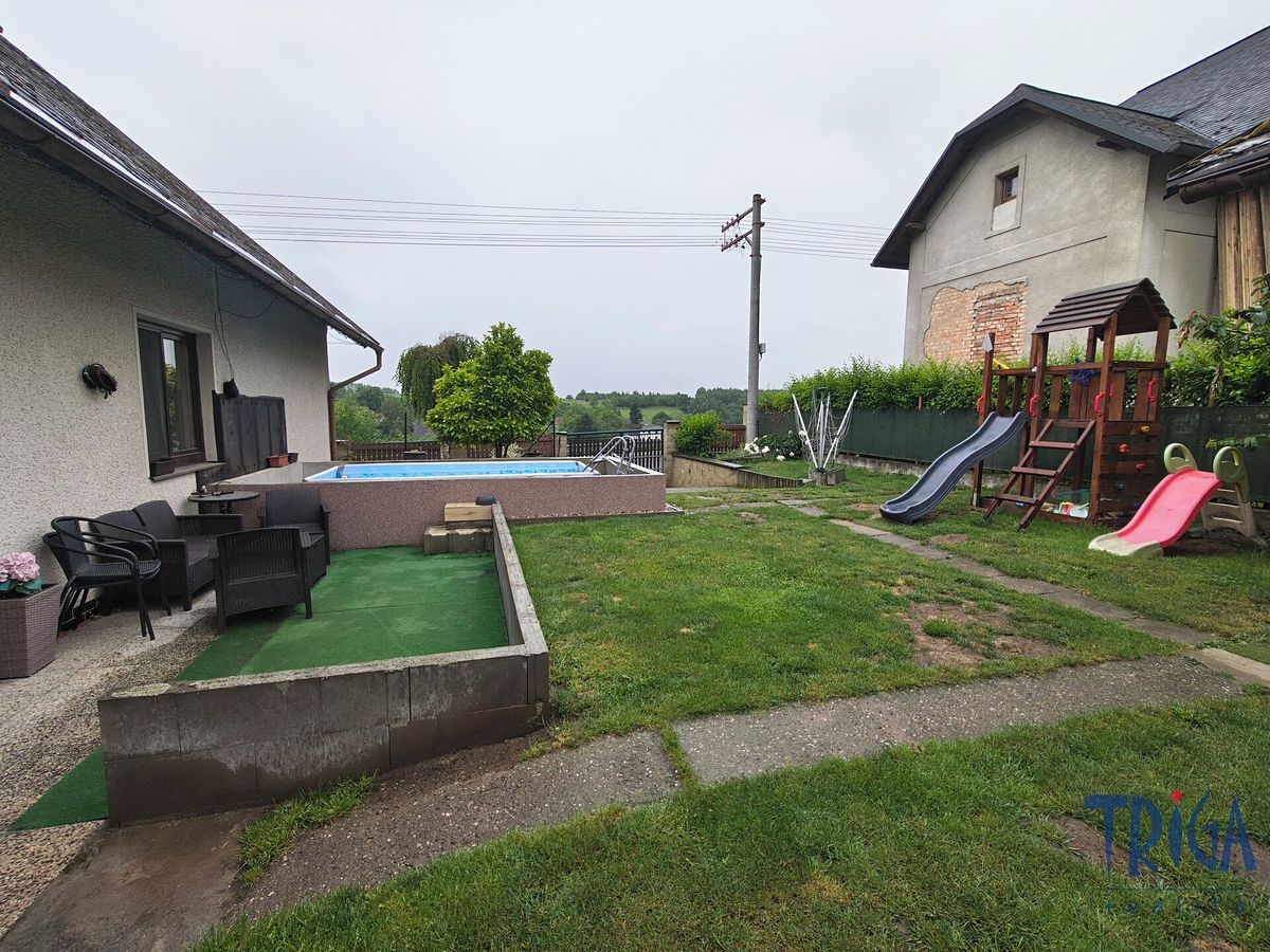 Prodej rodinného domu 257 m², pozemek 1169 m² – fotografie 4