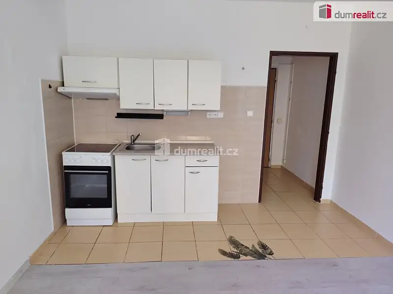 Pronájem bytu 1+kk 25 m², Děčín – náhled fotky 2