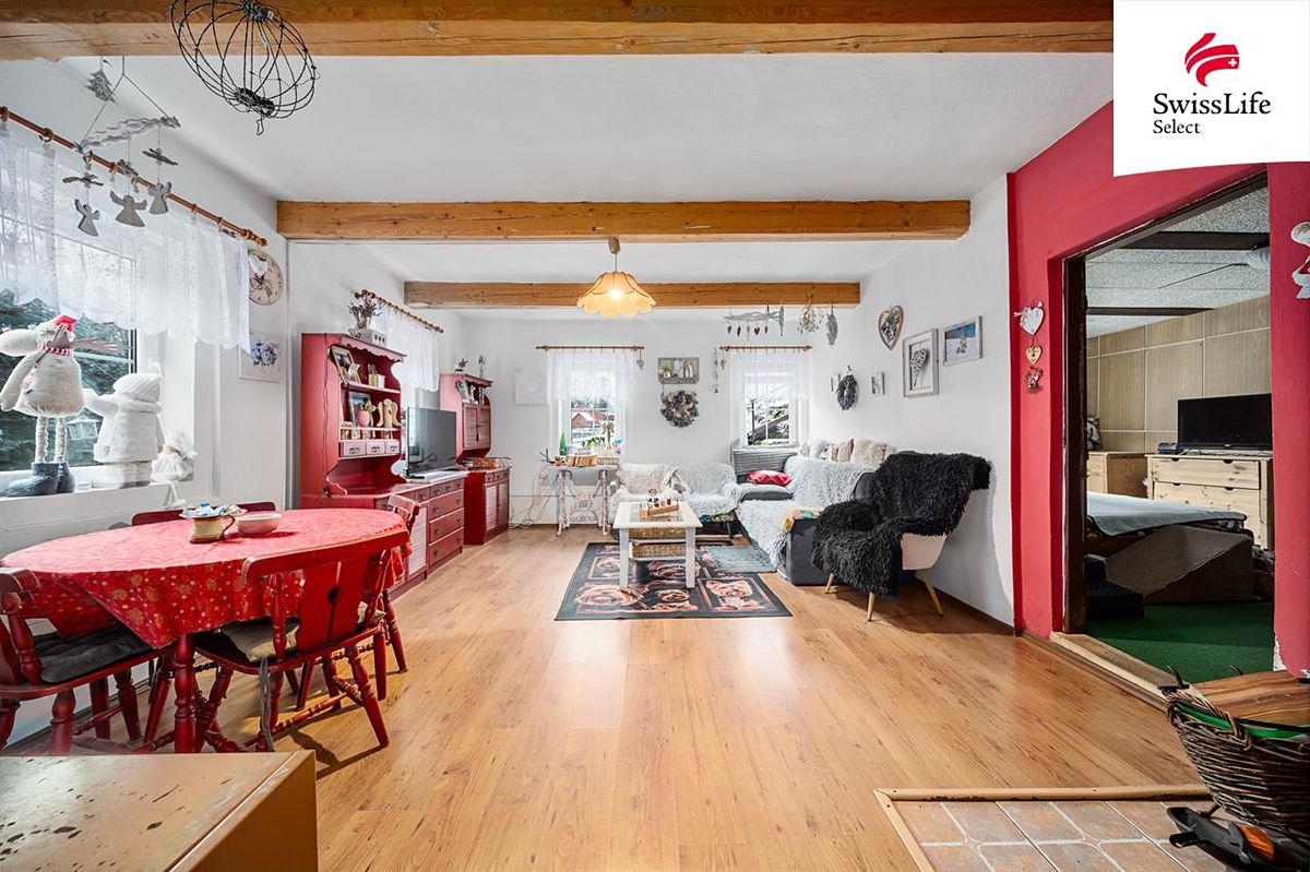 Prodej rodinného domu 278 m², pozemek 524 m² – fotografie 3