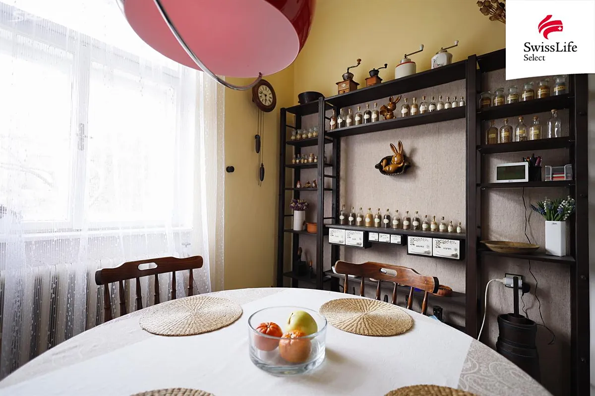Prodej rodinného domu 228 m², pozemek 736 m² - Widok 4