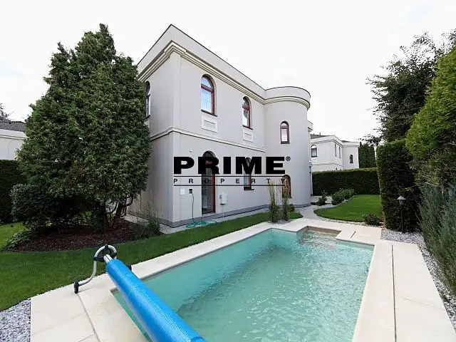 Pronájem rodinného domu 270 m², pozemek 484 m², Praha – náhled fotky 1