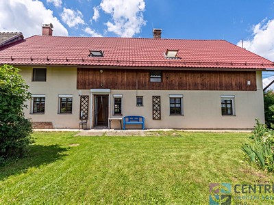 Prodej  rodinného domu 267 m², pozemek 1 671 m²