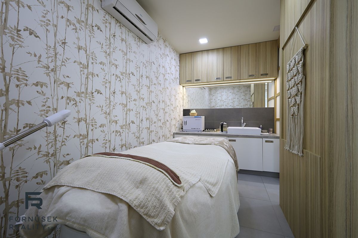 Pronájem obchodního prostoru 25 m²