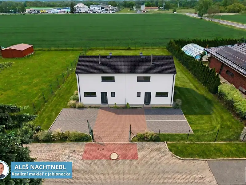 Prodej vícegeneračního domu 178 m², pozemek 1006 m², Mnichovo Hradiště – náhled fotky 1
