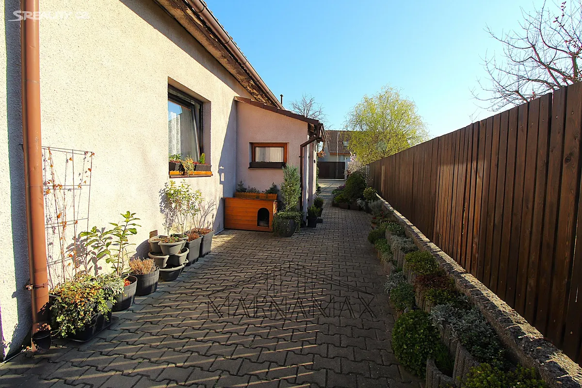 Prodej rodinného domu 158 m², pozemek 740 m² – pohled 5