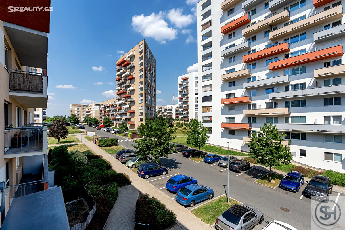 Pronájem bytu 1+kk 44 m² – pohled 4