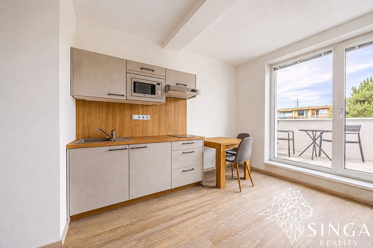 Pronájem bytu 2+kk 42 m²