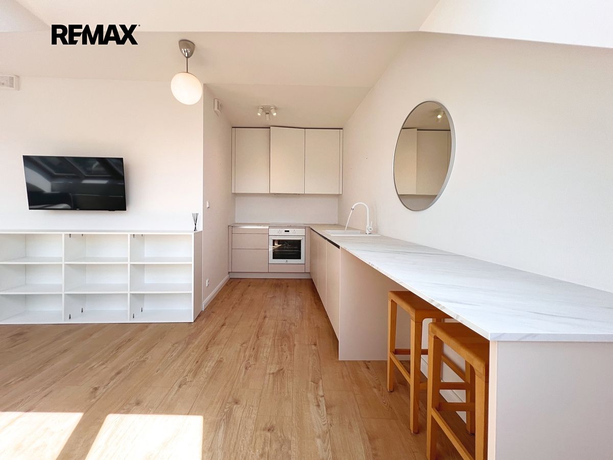 Pronájem bytu 1+kk 32 m²