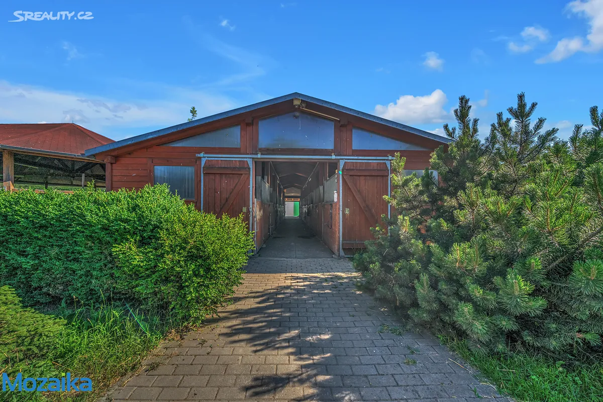 Pronájem zemědělské usedlosti 358 m², pozemek 59349 m², Líšnice