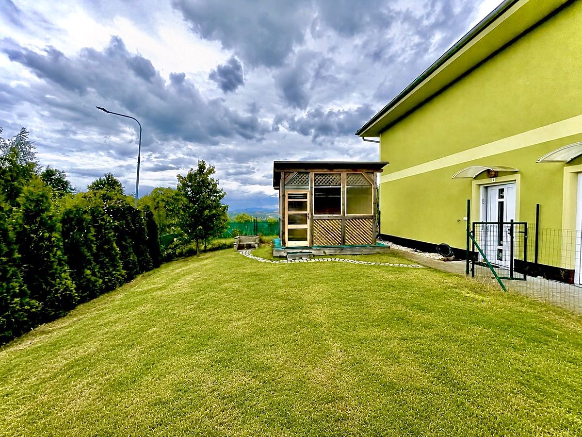 Pronájem bytu 3+kk 77 m²