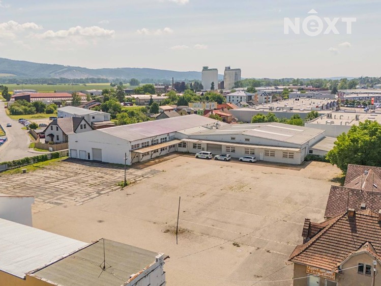 Комерційне приміщення в оренду, 2 601 м² (22 з 30)