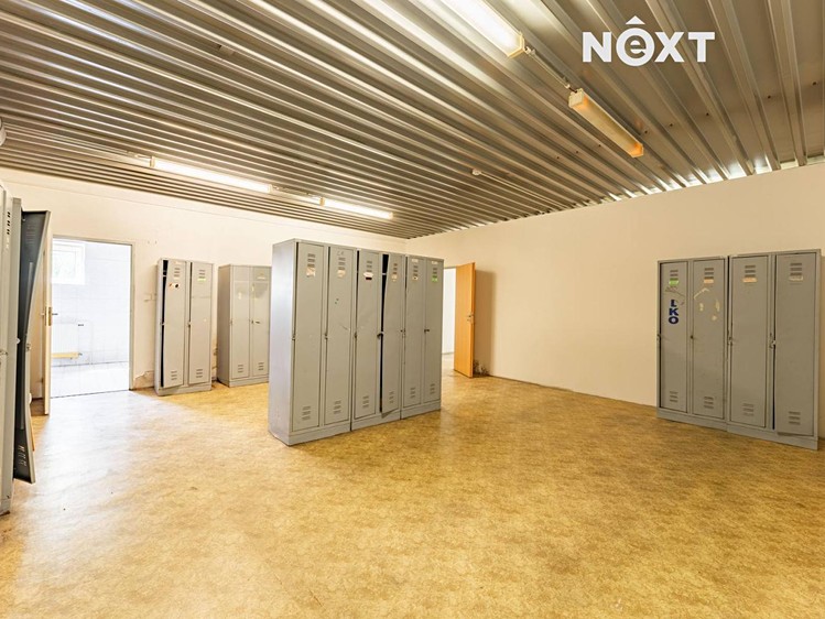 Комерційне приміщення в оренду, 2 601 м² (20 з 30)