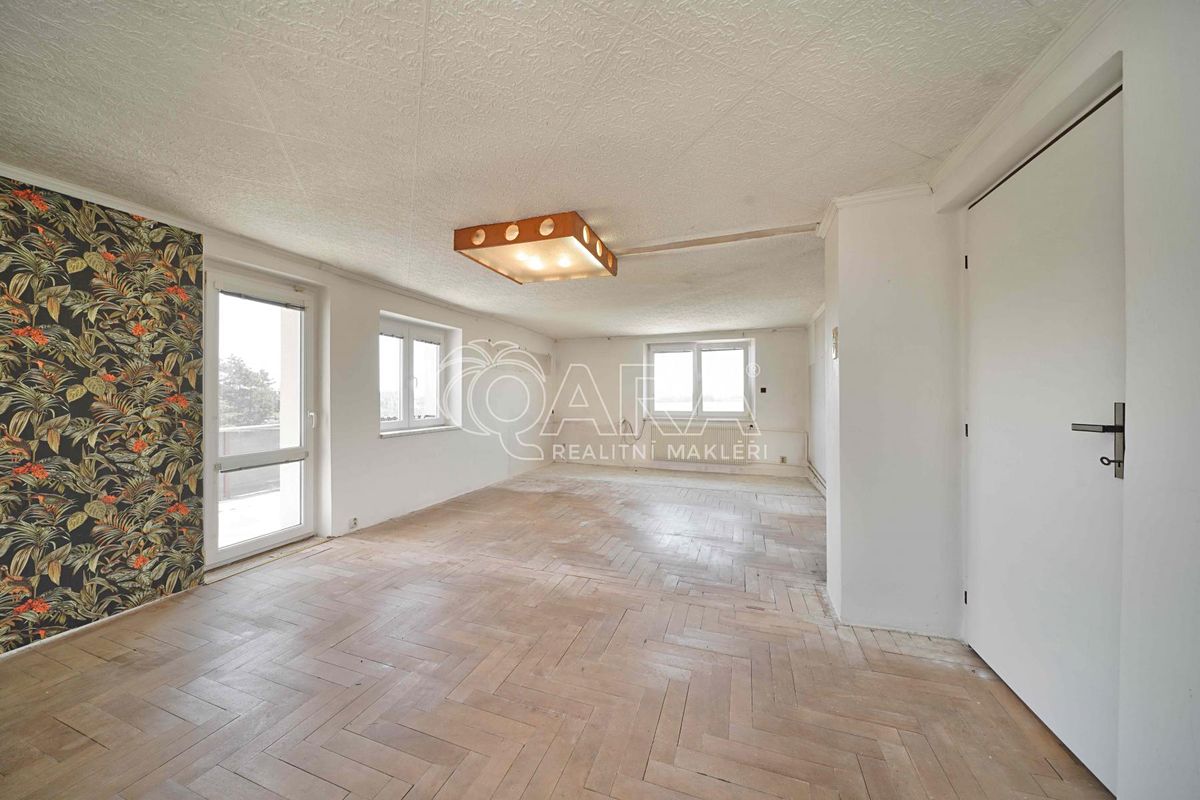Prodej rodinného domu 395 m², pozemek 1146 m² – fotografie 4