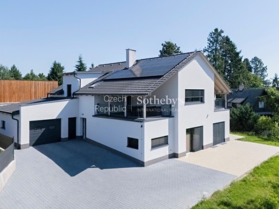 Prodej  rodinného domu 340 m², pozemek 1 130 m²