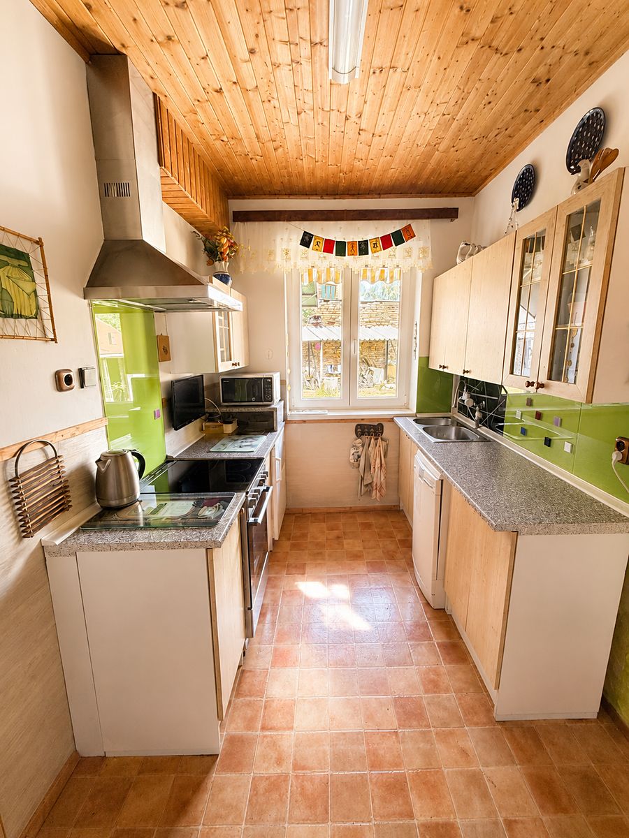 Prodej rodinného domu 170 m², pozemek 784 m² – fotografie 5