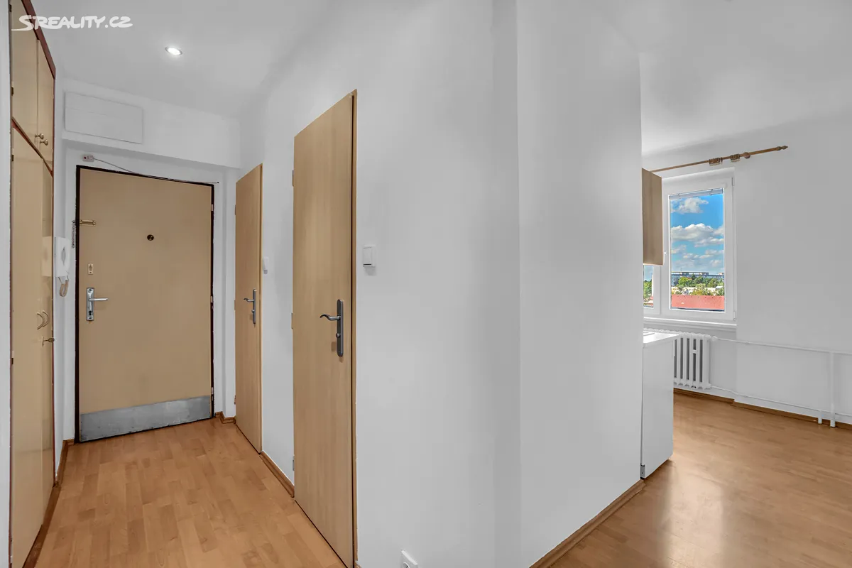 Pronájem bytu 2+1 51 m² – pohled 6