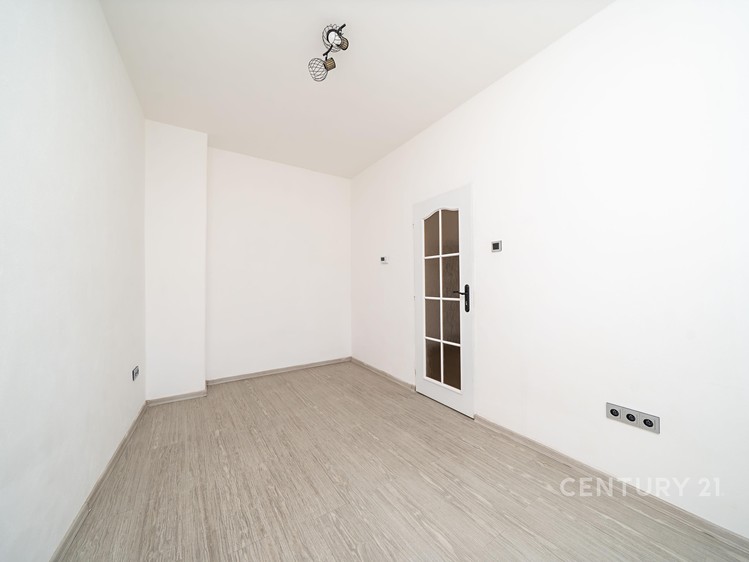 Комерційне приміщення на продаж, 113 м² (24 з 38)