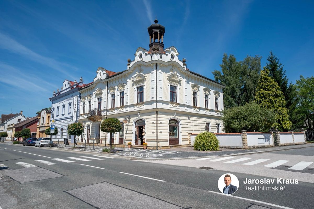 Prodej vícegeneračního domu 529 m², pozemek 1170 m² – fotografie 2