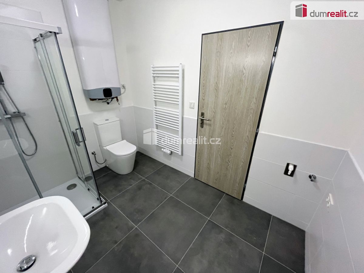 Pronájem bytu 2+kk 43 m² – fotografie 4
