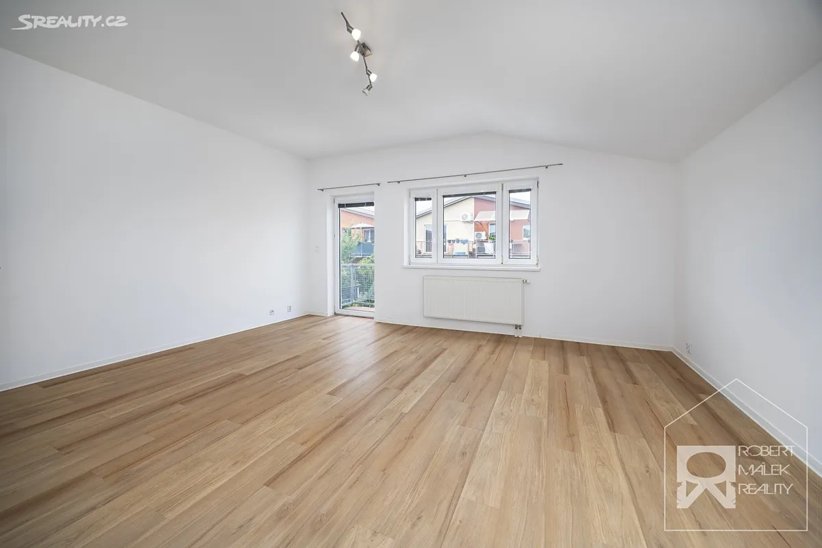 Prodej bytu 2+kk 50 m² – pohled 3