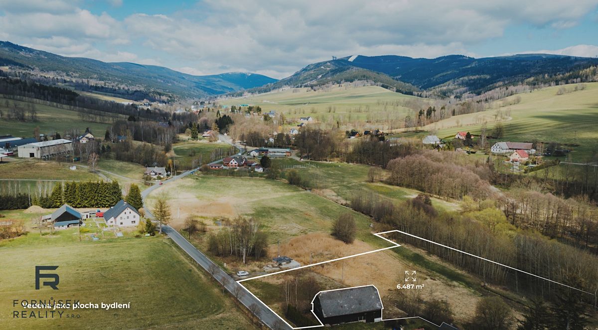 Prodej stavebního pozemku 7544 m² – fotografie 2
