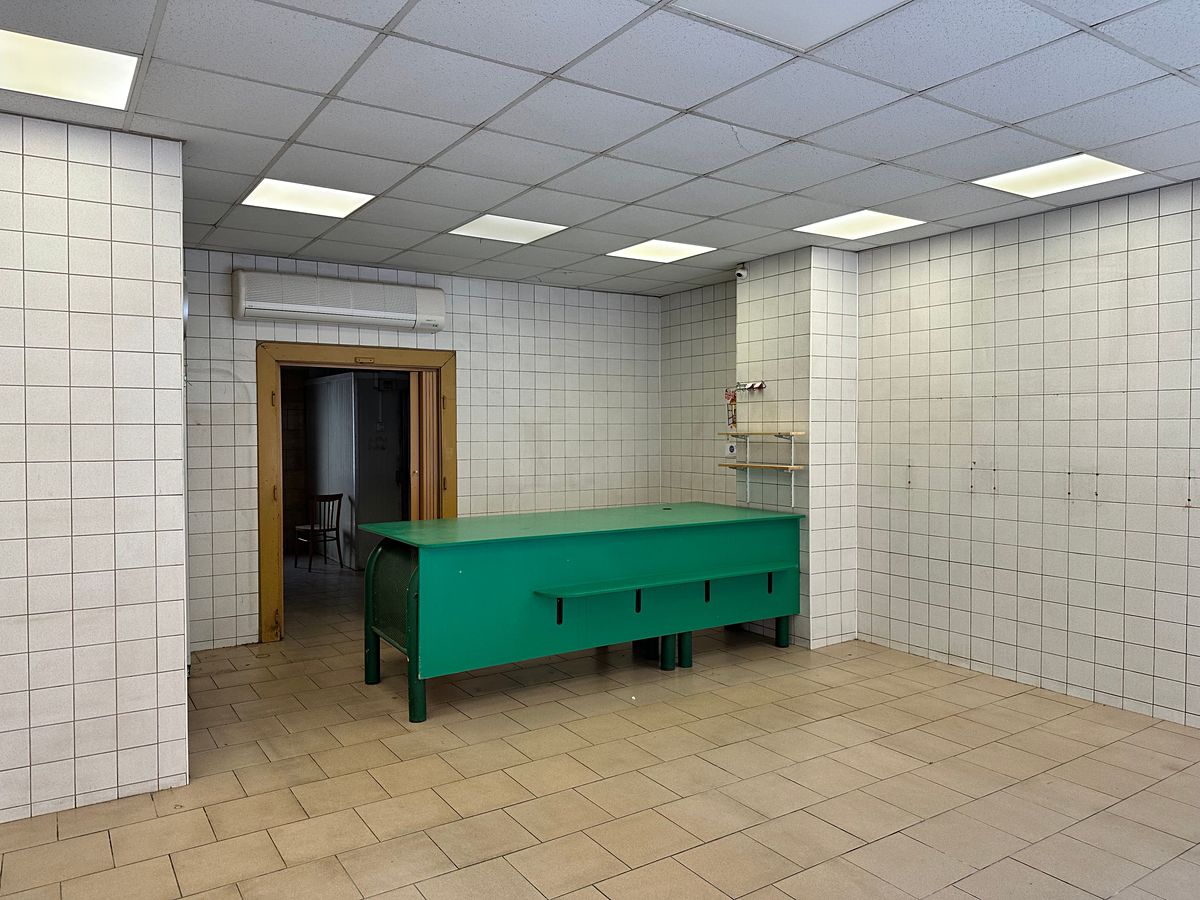 Pronájem obchodního prostoru 63 m² – fotografie 2
