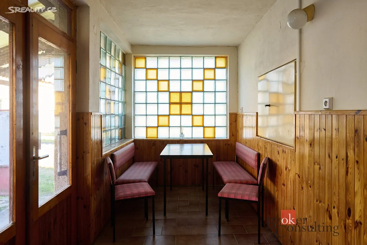 Prodej rodinného domu 80 m², pozemek 699 m² – pohled 2